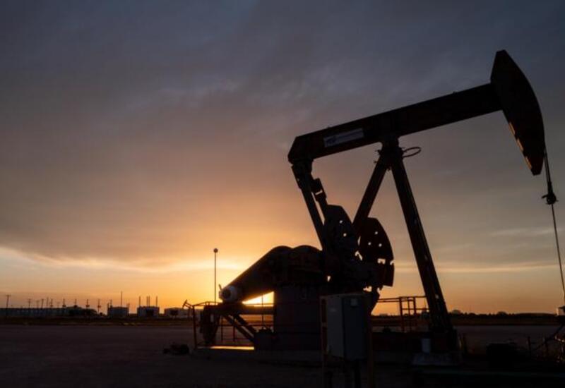 США могут начать добывать нефть под своими военными базами