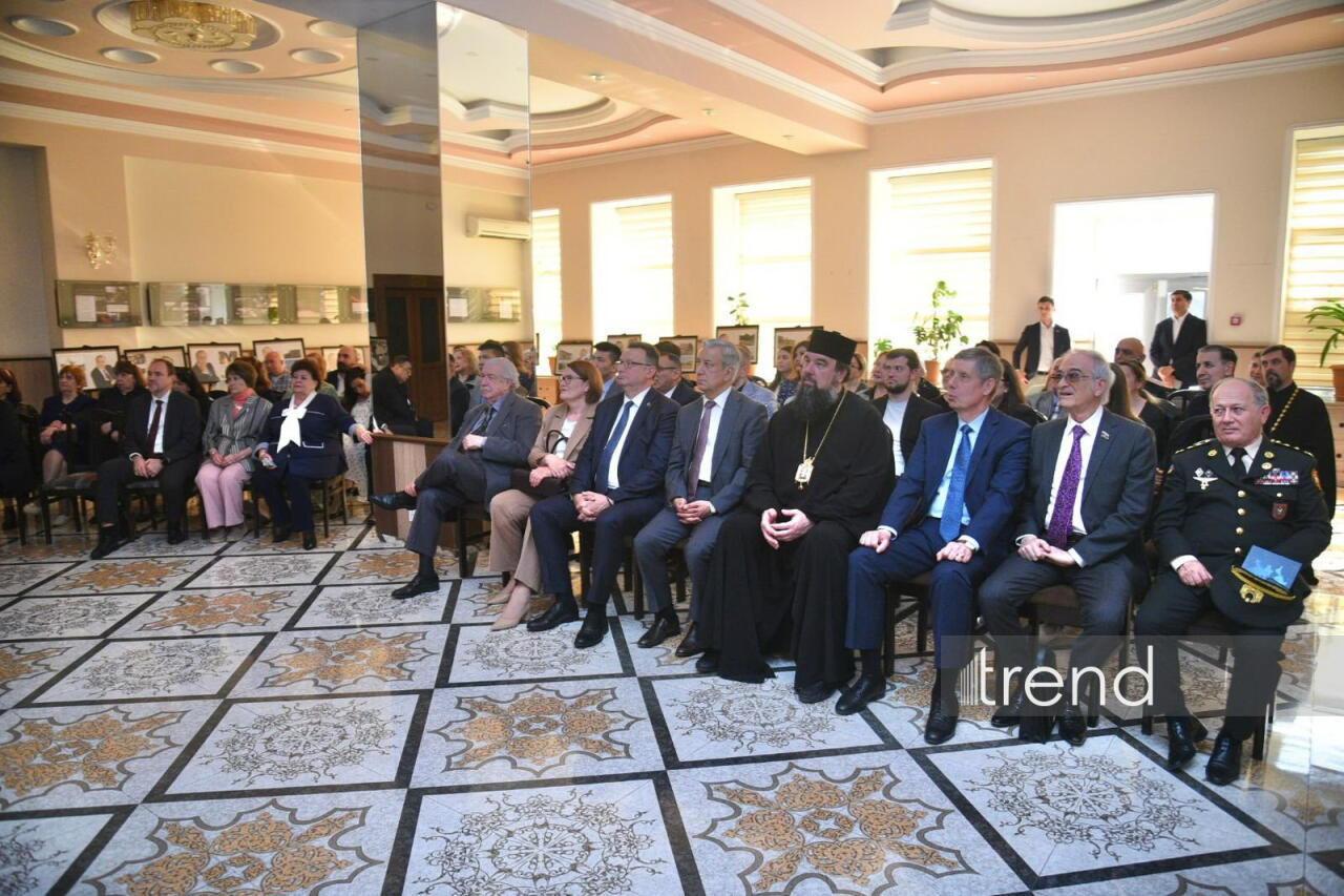 В Центре русской культуры в Баку состоялся показ фильма "Сердце лидера", посвященного памяти Гейдара Алиева