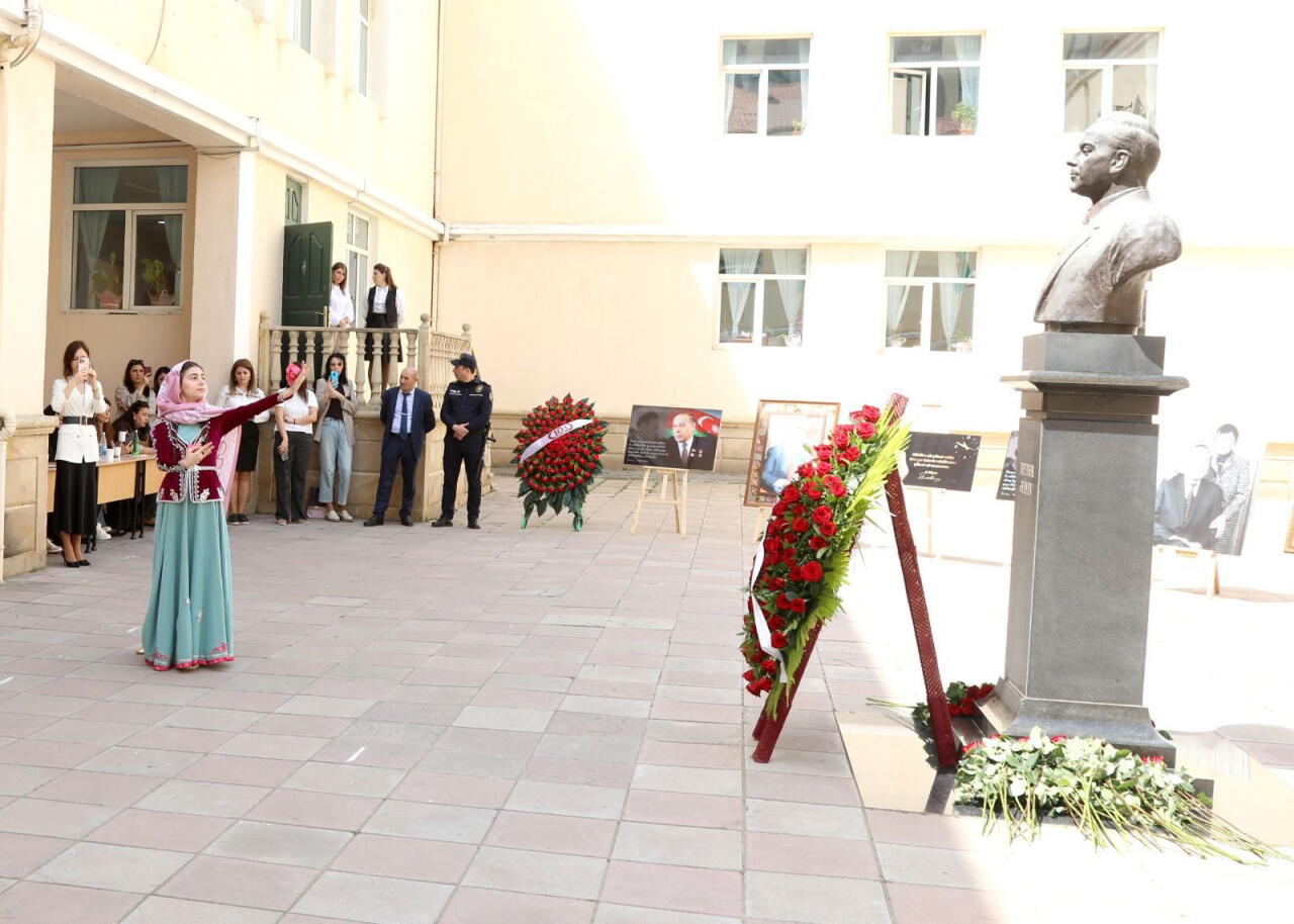 Heydər Əliyev adına Liseydə “Zamana sığmayan ömür” adlı tədbir keçirilib