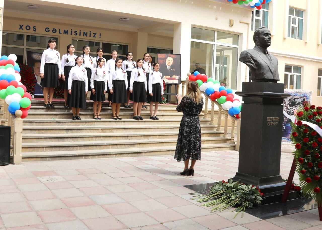 Heydər Əliyev adına Liseydə “Zamana sığmayan ömür” adlı tədbir keçirilib