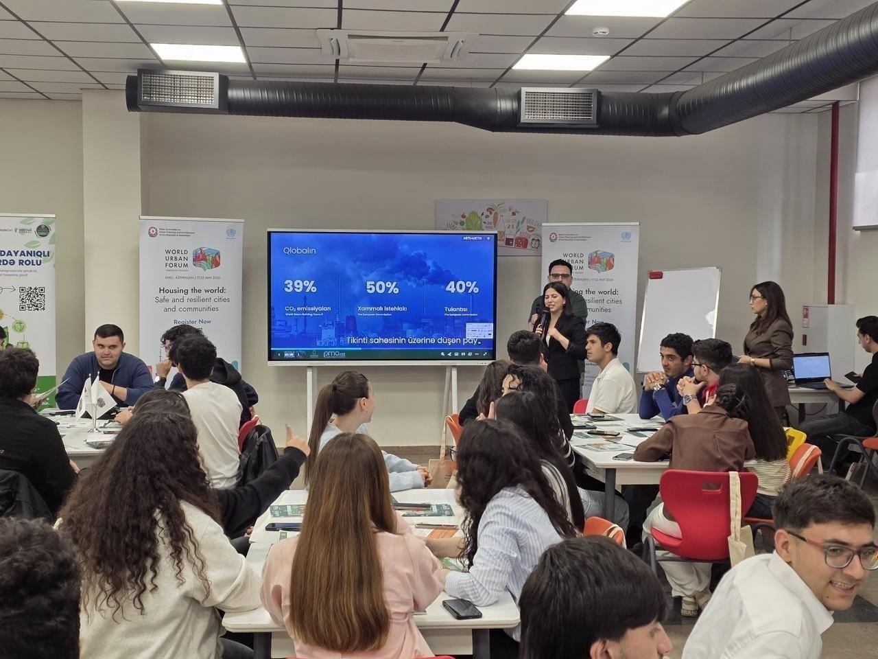 Для студентов Карабахского университета провели тренинг по WUF13