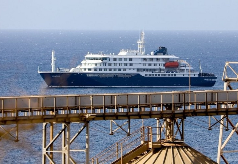 В Нидерландах введут домашний карантин для пассажиров MV Hondius