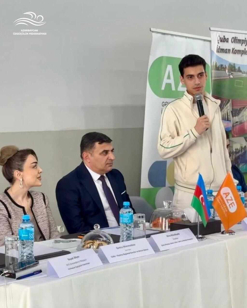 Азербайджанский пловец проплыл без остановки 13 часов