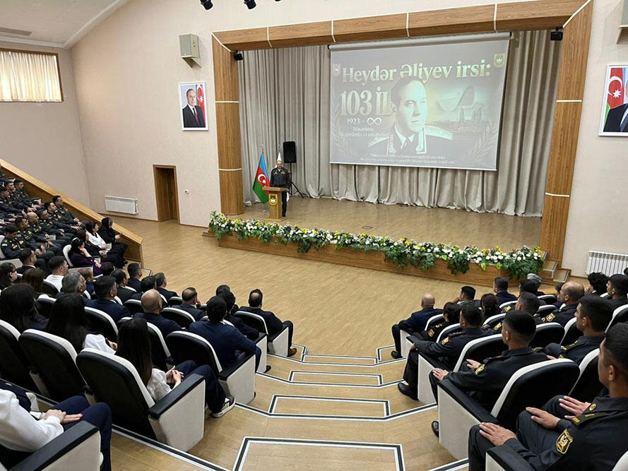 В азербайджанской армии отмечена 103-я годовщина со дня рождения Общенационального лидера Гейдара Алиева
