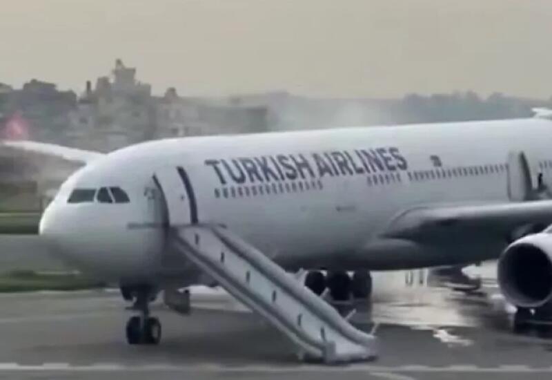 Самолет Turkish Airlines загорелся при посадке в Непале