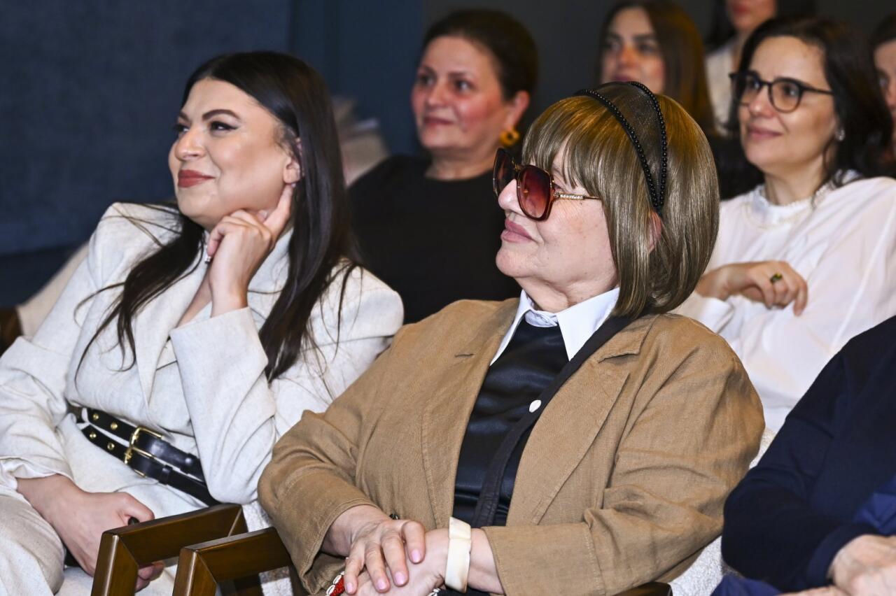 Только для азербайджанских женщин: фильм "После сорока…"