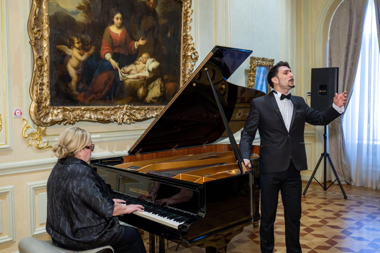 В Национальном музее искусств Азербайджана состоялось открытие мемориального зала, посвященного памяти великого лидера Гейдара Алиева и академика Зарифы Алиевой