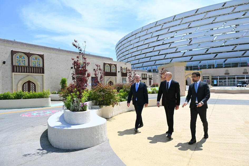 Prezident İlham Əliyev Bakı Olimpiya Stadionunun ərazisində WUF13 ilə bağlı görülən işlərlə tanış olub