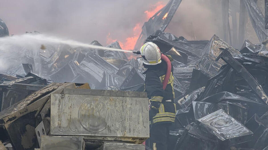 Lökbatandakı yanğının söndürülməsinə 40 texnika, 2 helikopter cəlb olunub