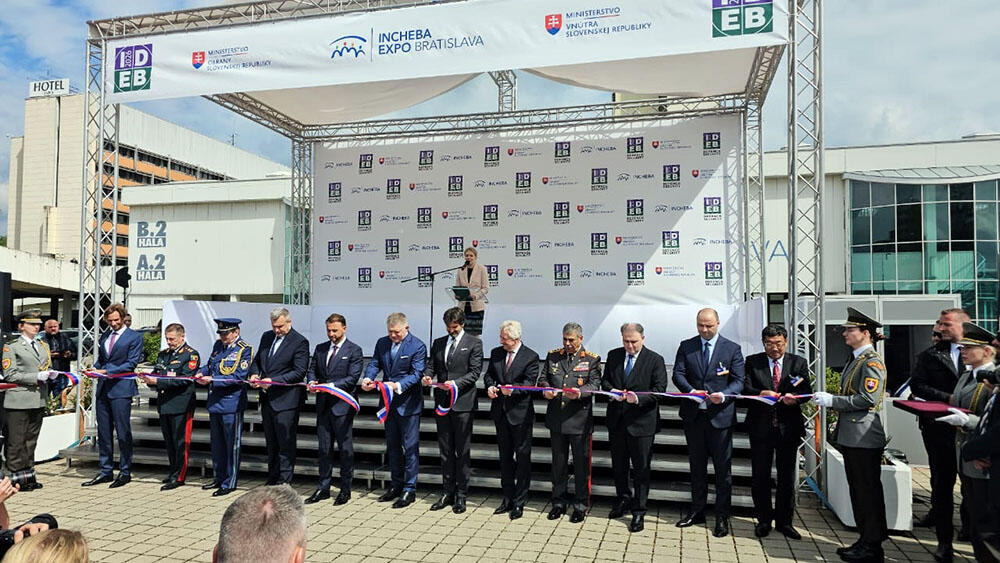 Продолжается визит министра обороны Азербайджана в Словакию