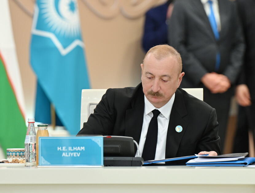 Prezident İlham Əliyev Türküstanda TDT-nin qeyri-rəsmi Zirvə görüşündə iştirak edib