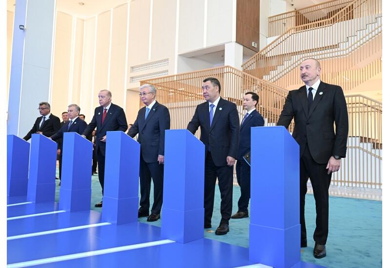 Prezident İlham Əliyev və TDT-nin qeyri-rəsmi Zirvə görüşünün digər iştirakçıları Türk Sivilizasiyası Mərkəzinin təməlqoyma mərasimində iştirak ediblər