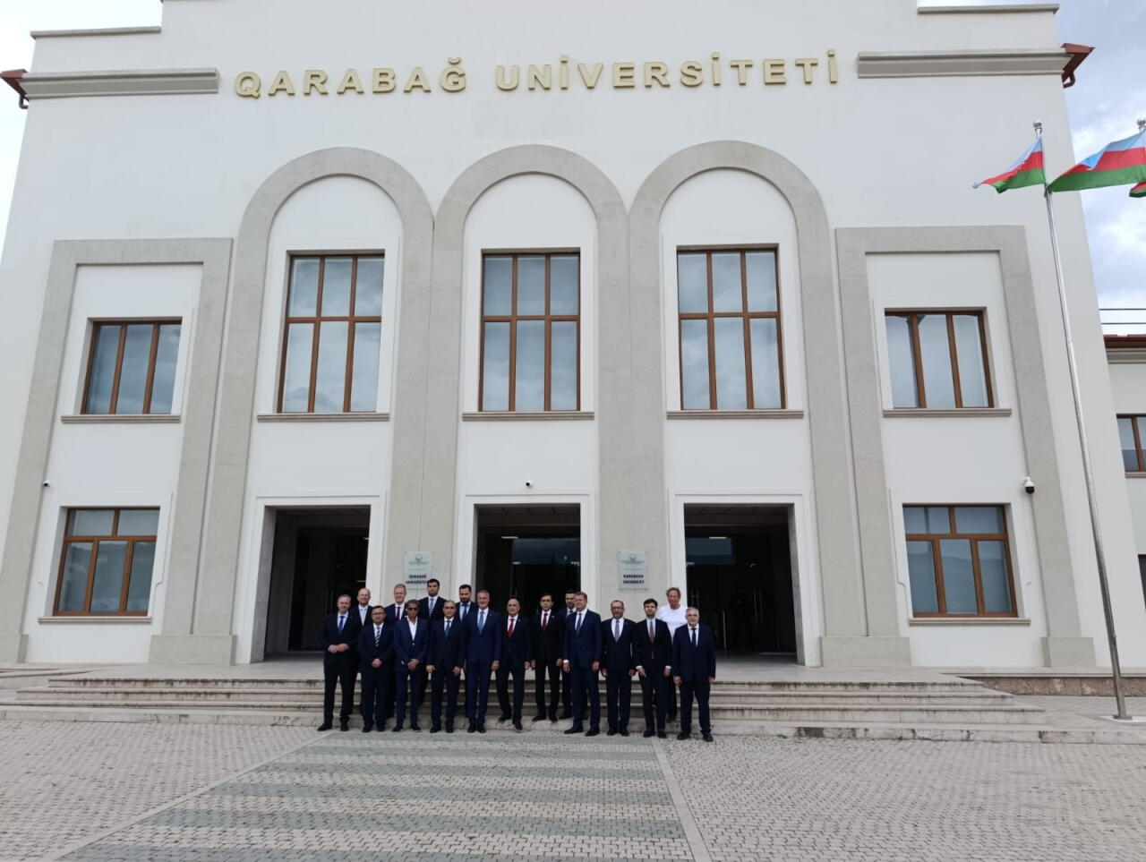 Делегация во главе с председателем Национального совета Словакии посетила Ханкенди