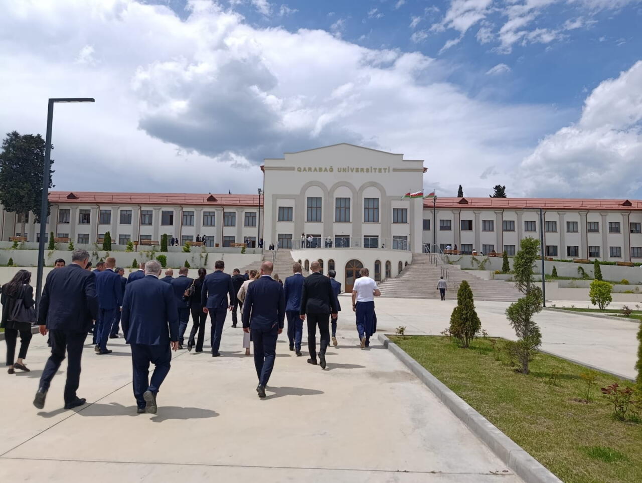 Делегация во главе с председателем Национального совета Словакии посетила Ханкенди