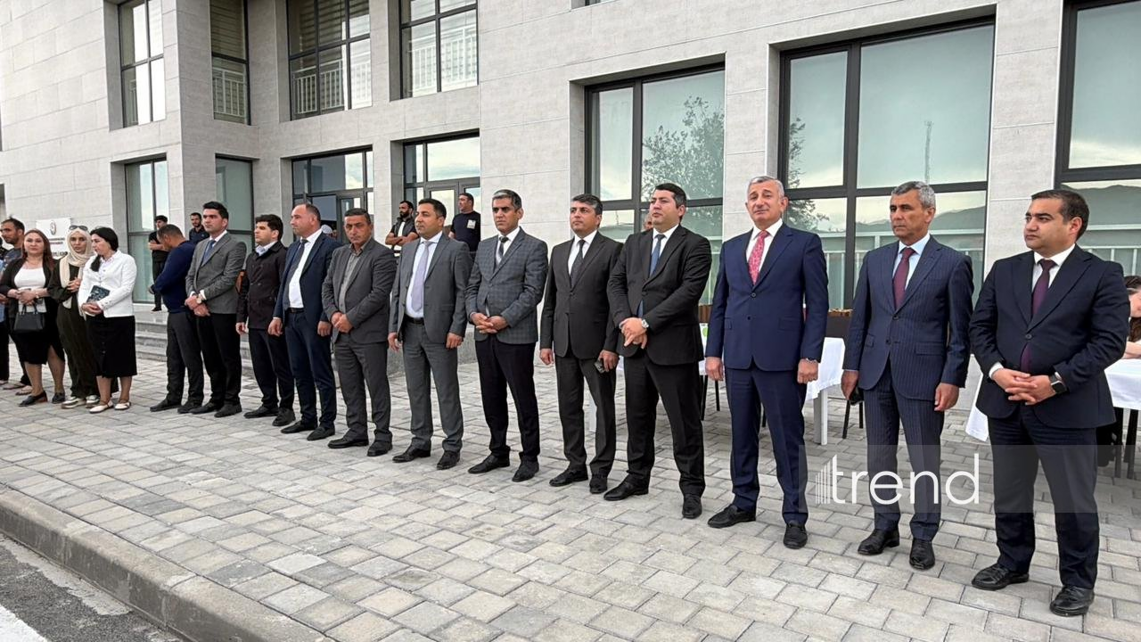 Şükürbəyli kəndinə köçən ailələrə evlərinin açarları təqdim olundu