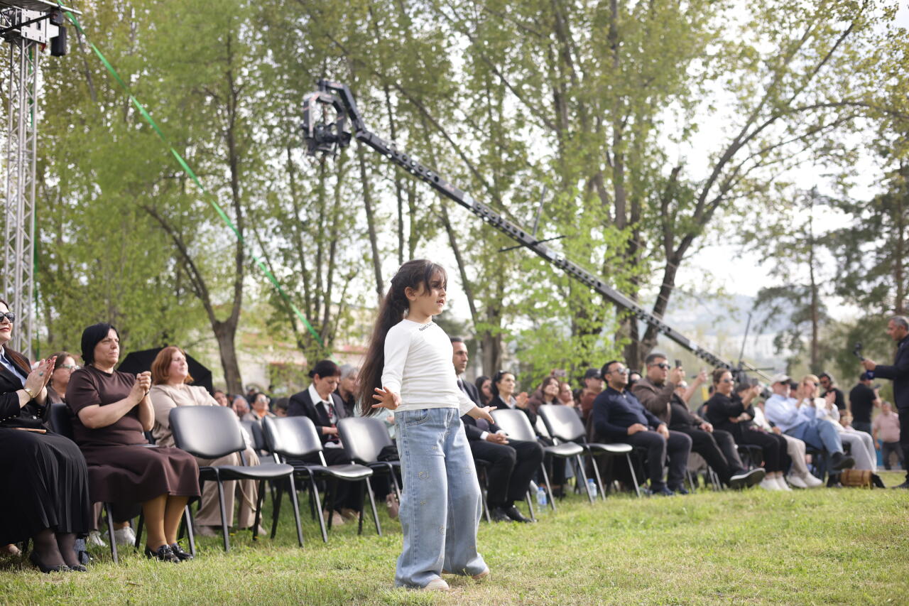 “Xarıbülbül” festivalı Səkinə İsmayılova və tələbələrinin konserti ilə başa çatıb