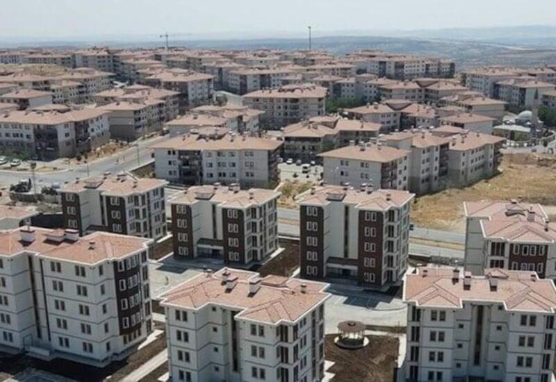 Sən demə, binalardakı ən rahat mərtəbə bura imiş
