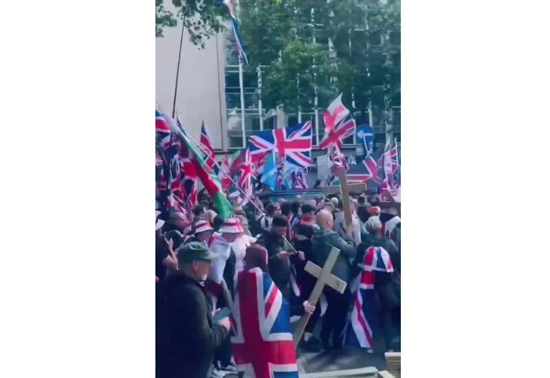 Массовый митинг в Лондоне