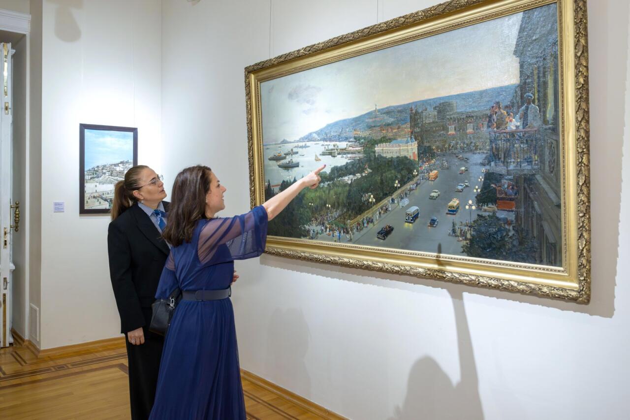 Баку в ярких красках ветра – в рамках WUF13 представлена уникальная художественная экспозиция