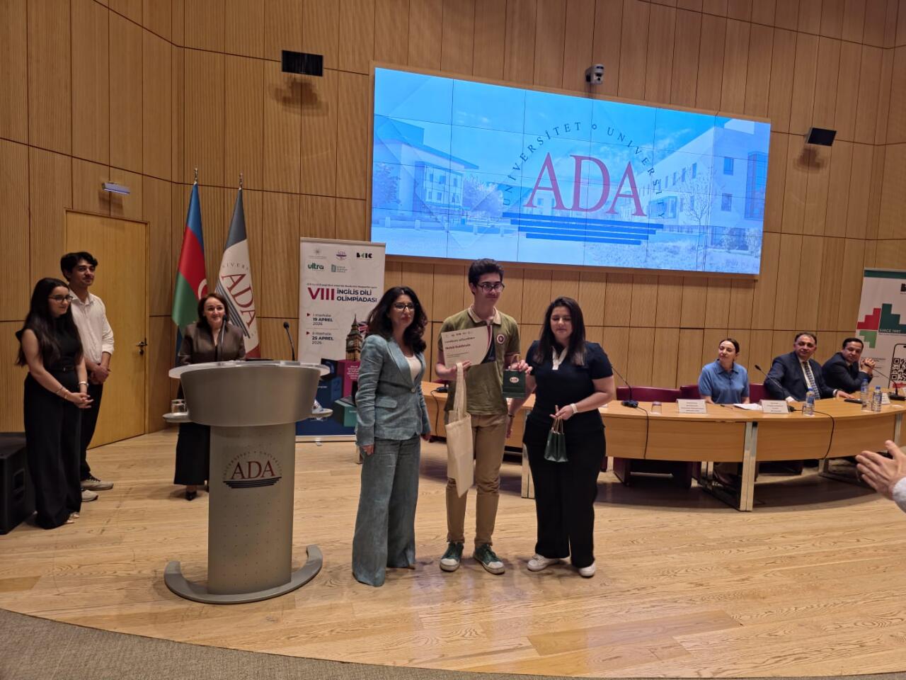 ADA Universitetində VIII Respublika İngilis Dili Olimpiadasının Qalibləri Mükafatlandırılıb