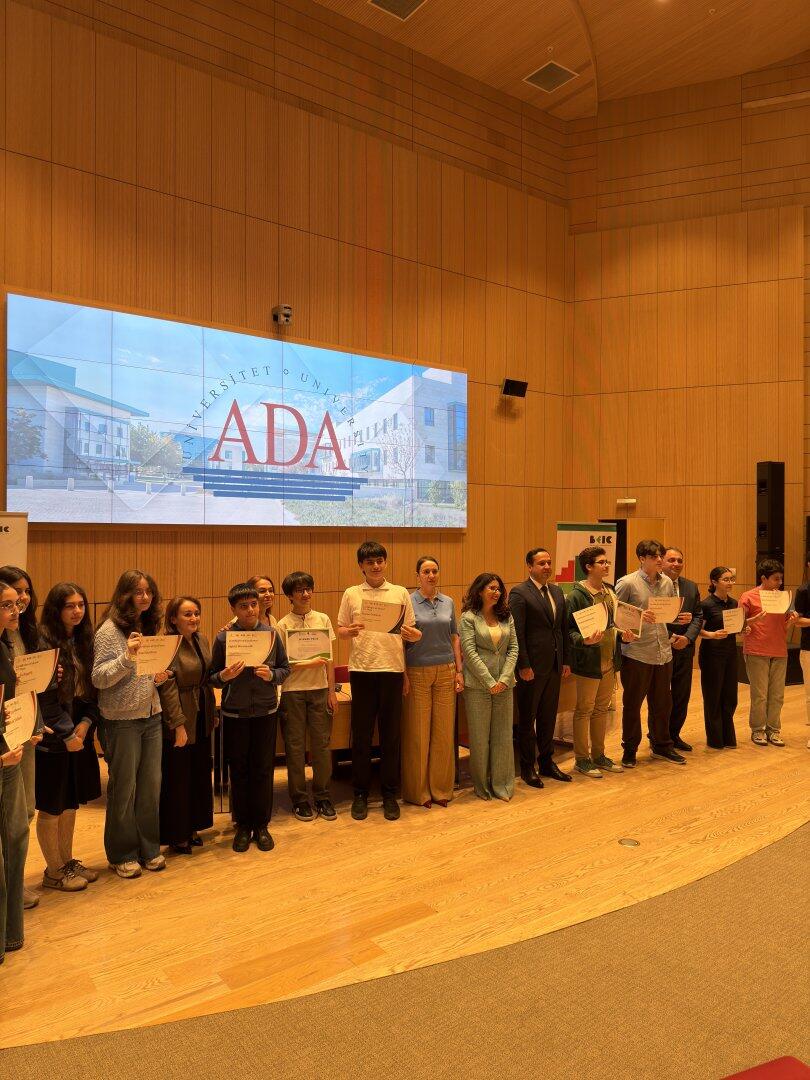 ADA Universitetində VIII Respublika İngilis Dili Olimpiadasının Qalibləri Mükafatlandırılıb