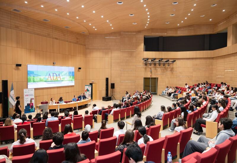ADA Universitetində VIII Respublika İngilis Dili Olimpiadasının Qalibləri Mükafatlandırılıb