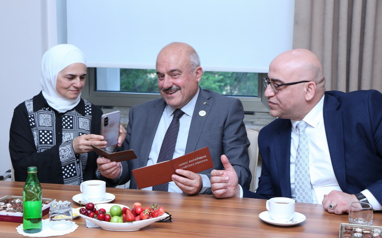 Fələstinin yerli özünüidarəetmə naziri, AzMİU məzunu Sami Hijjawi doğma universitetində