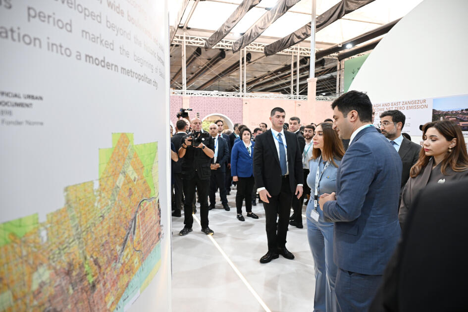 Лейла Алиева и Арзу Алиева ознакомились с выставкой Urban Expo