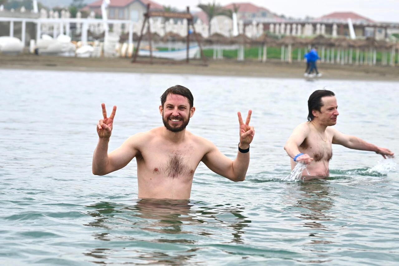 Массовый заплыв в Sea Breeze: Фарид Гаибов выступил на мероприятии
