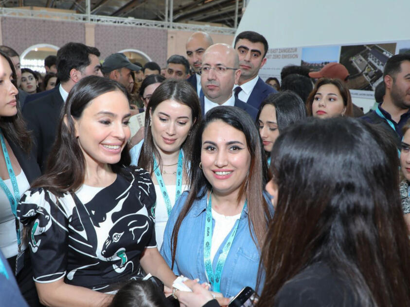 Лейла Алиева и Арзу Алиева ознакомились с выставкой Urban Expo
