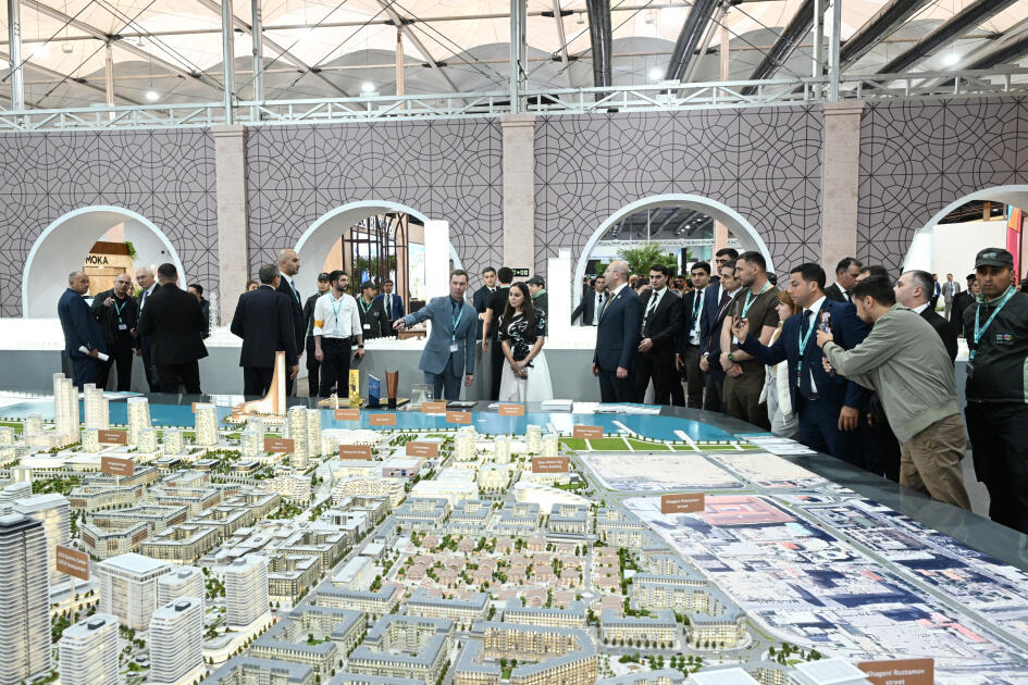 Лейла Алиева и Арзу Алиева ознакомились с выставкой Urban Expo