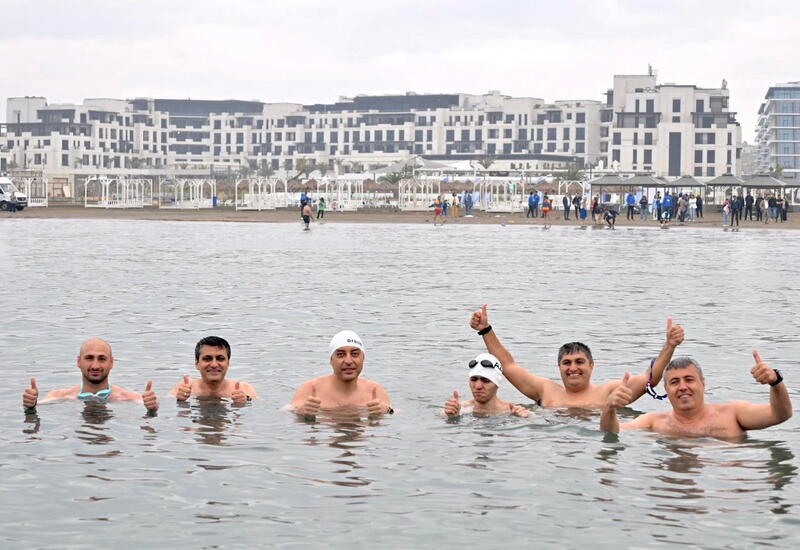 Фарид Гаибов нырнул в холодные воды Sea Breeze