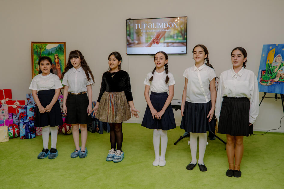 Leyla Əliyeva və Alona Əliyeva Sosial Reabilitasiya Mərkəzini ziyarət ediblər