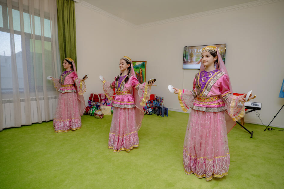 Leyla Əliyeva və Alona Əliyeva Sosial Reabilitasiya Mərkəzini ziyarət ediblər