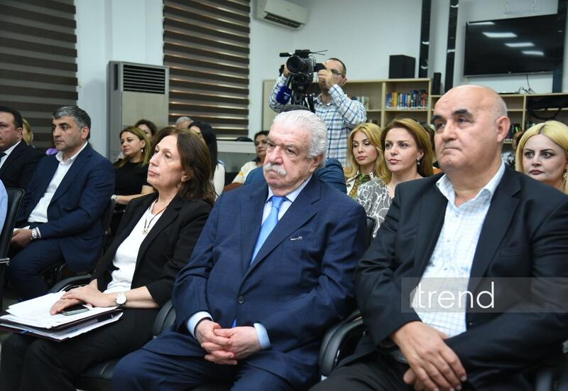 Mixail Qusman Azərbaycan Dillər Universitetinin fəxri professoru adına layiq görülüb