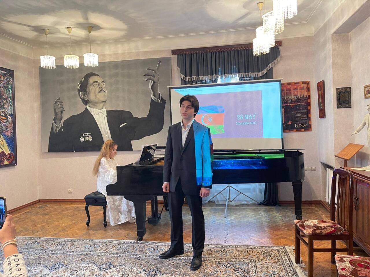Ко Дню независимости Азербайджана представлен вечер классической музыки