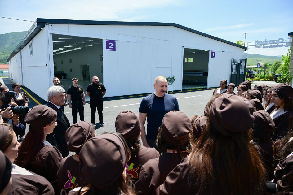 Prezident İlham Əliyev Xocalı şəhərində “Qarabağ Tekstil Evi” MMC-nin açılışında iştirak edib
