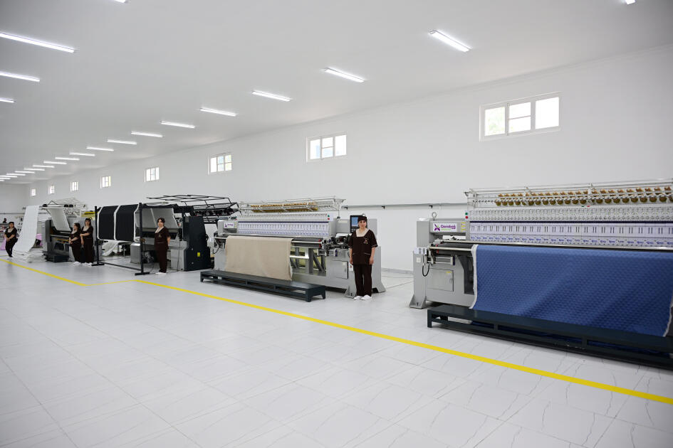 Prezident İlham Əliyev Xocalı şəhərində “Qarabağ Tekstil Evi” MMC-nin açılışında iştirak edib