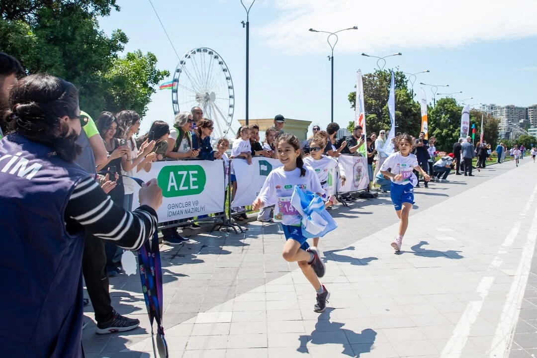 В Баку прошел детский спортивный фестиваль по легкой атлетике KidsRunFest