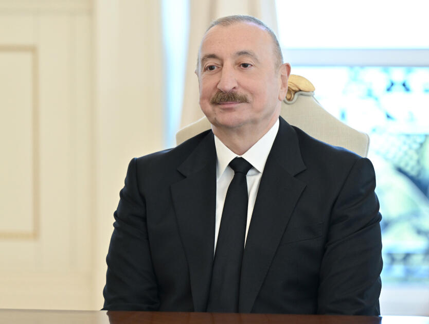 Президент Ильхам Алиев принял делегацию во главе с помощником госсекретаря США по вопросам экономики, энергетики и бизнеса