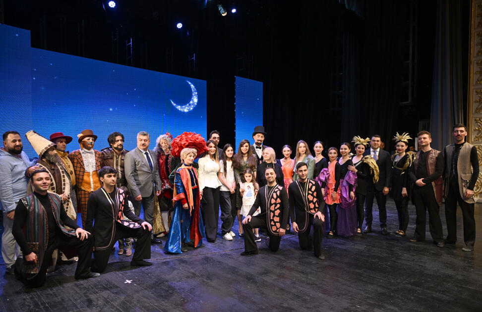 Leyla Əliyeva və Alona Əliyeva Akademik Musiqili Teatrda “Balaca şahzadə” əsəri əsasında hazırlanmış eyniadlı tamaşanı izləyiblər
