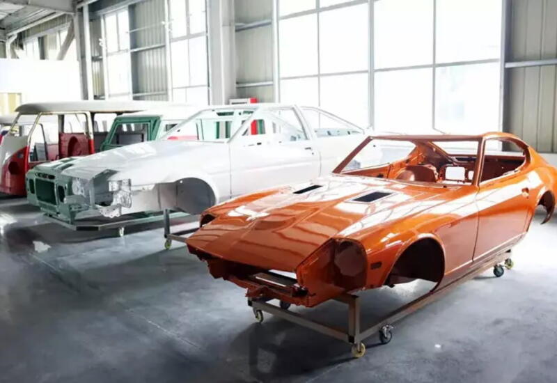 Китайцы начали штамповать новые кузова для классических автомобилей