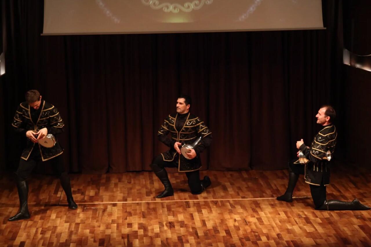 Кавказские ритмы и сумасшедшая энергетика - еще один концерт "Лезгинки"