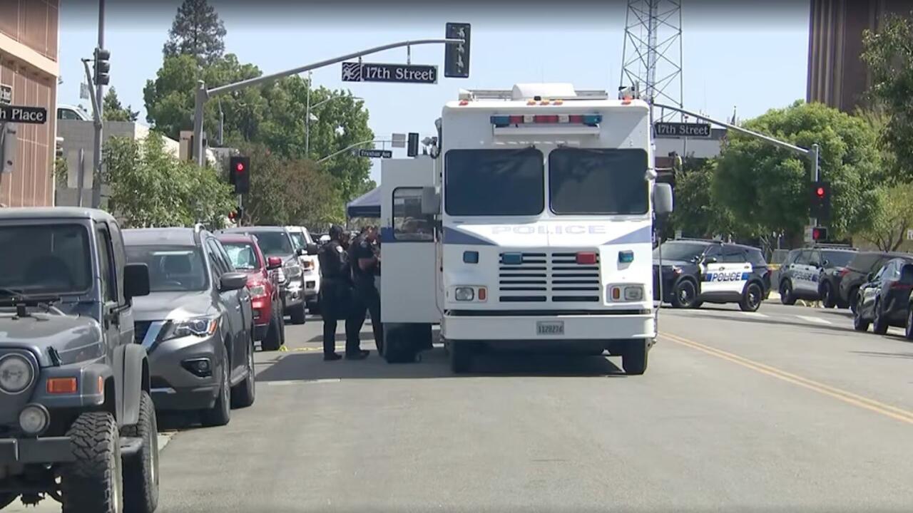 В США мужчина взял в заложники несколько человек в банке