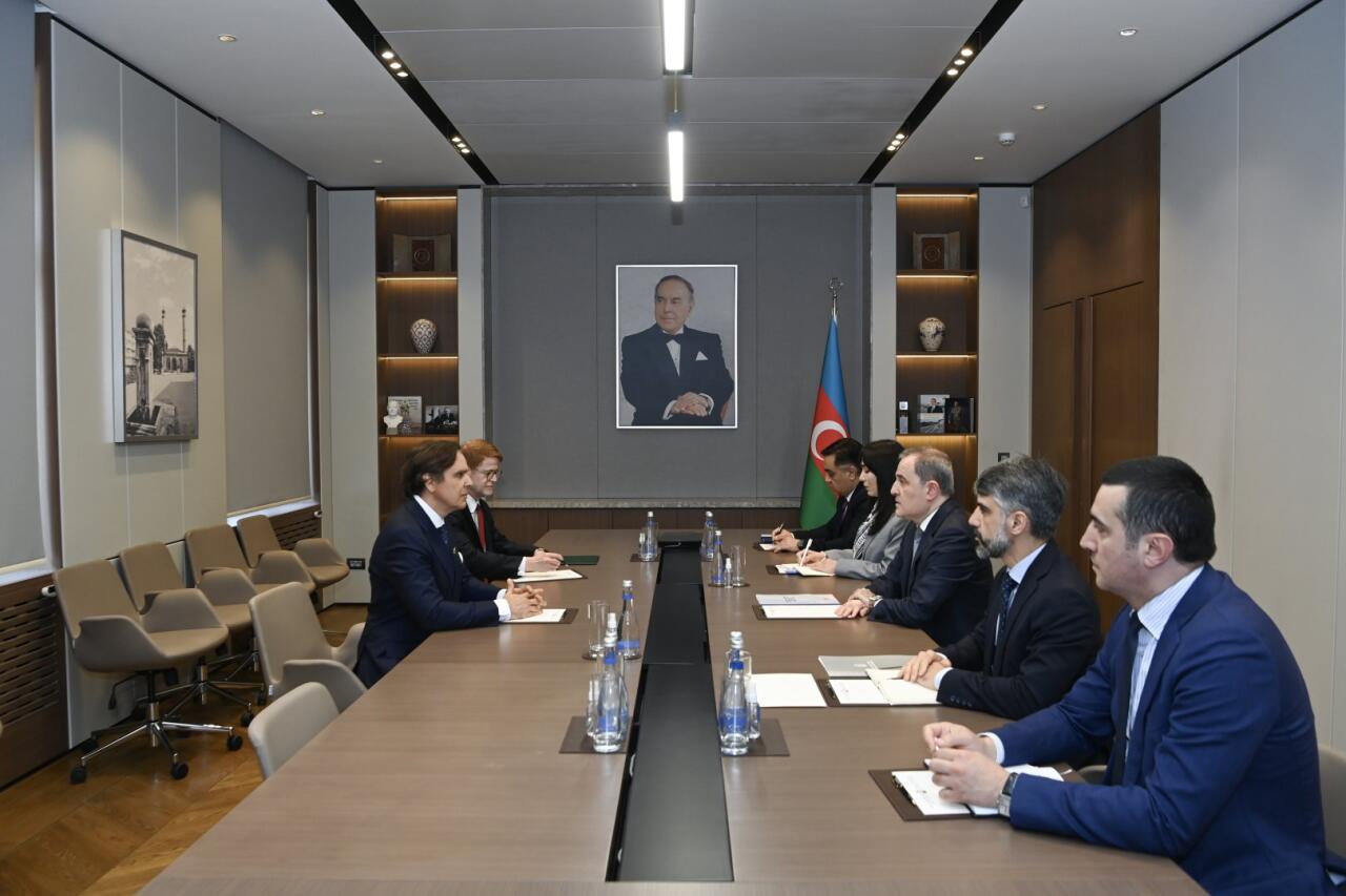 Джейхун Байрамов принял нового посла Бразилии
