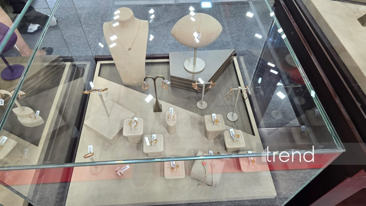 В Баку проходит выставка Azerbaijan Jewelry Show