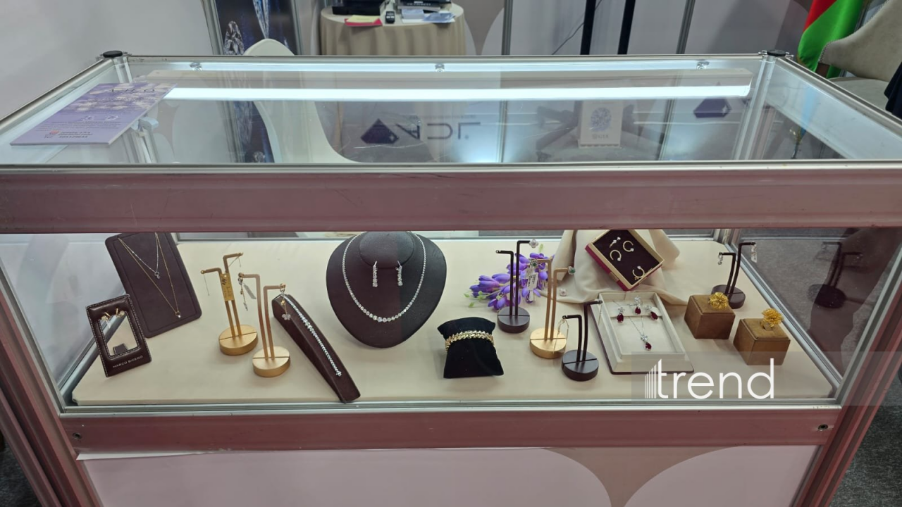 В Баку проходит выставка Azerbaijan Jewelry Show