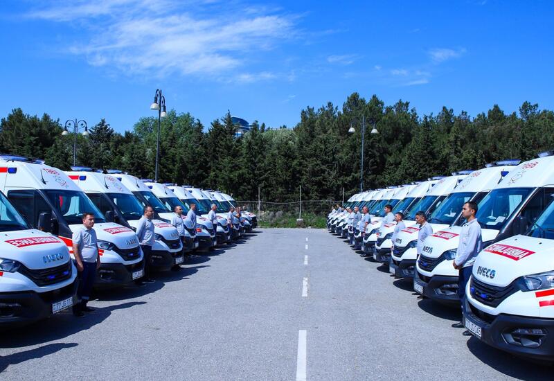 Regionlara 25 yeni ambulans və reanimobil təhvil verilib