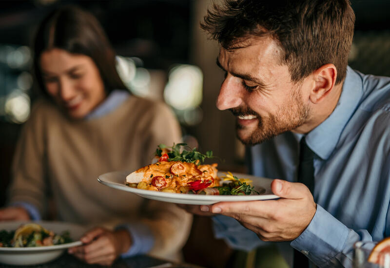 Стало известно, почему еда на голодный желудок кажется вкуснее