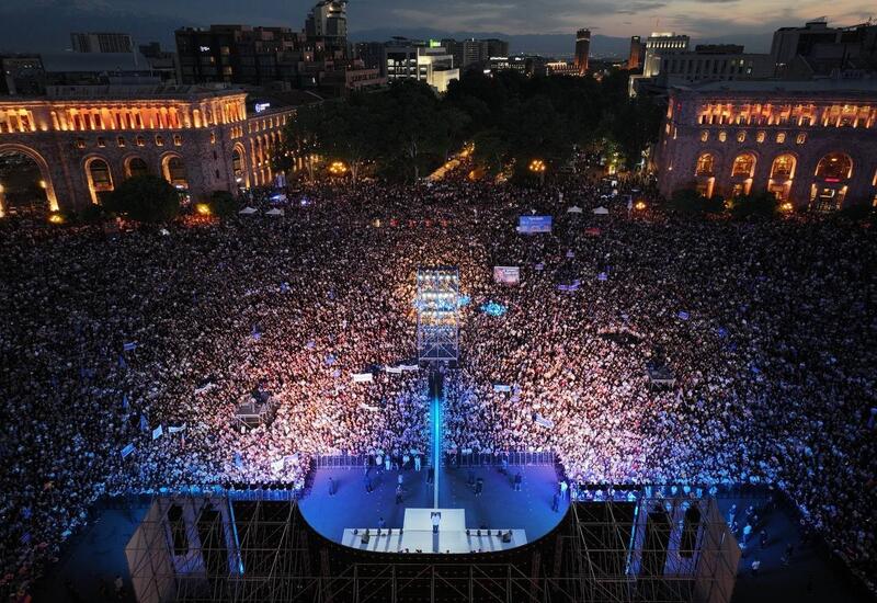 В Ереване проходит митинг правящей партии